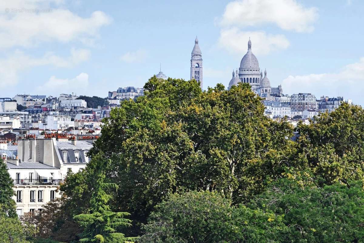 Appartement à PARIS-17E