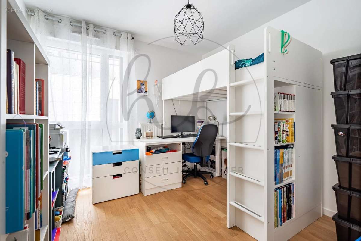 Appartement à COLOMBES