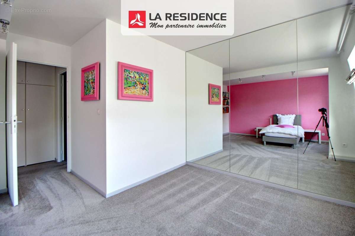 Appartement à VERNEUIL-SUR-SEINE