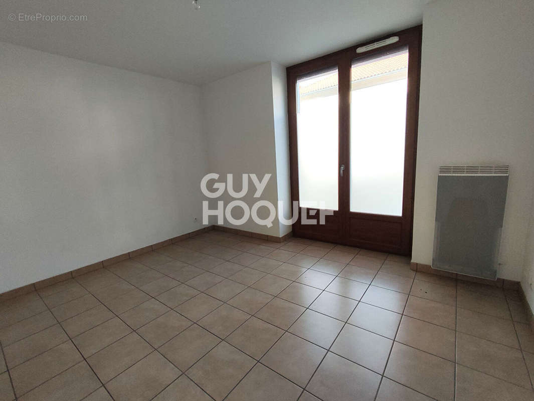 Appartement à SAINT-ROMAIN-LE-PUY