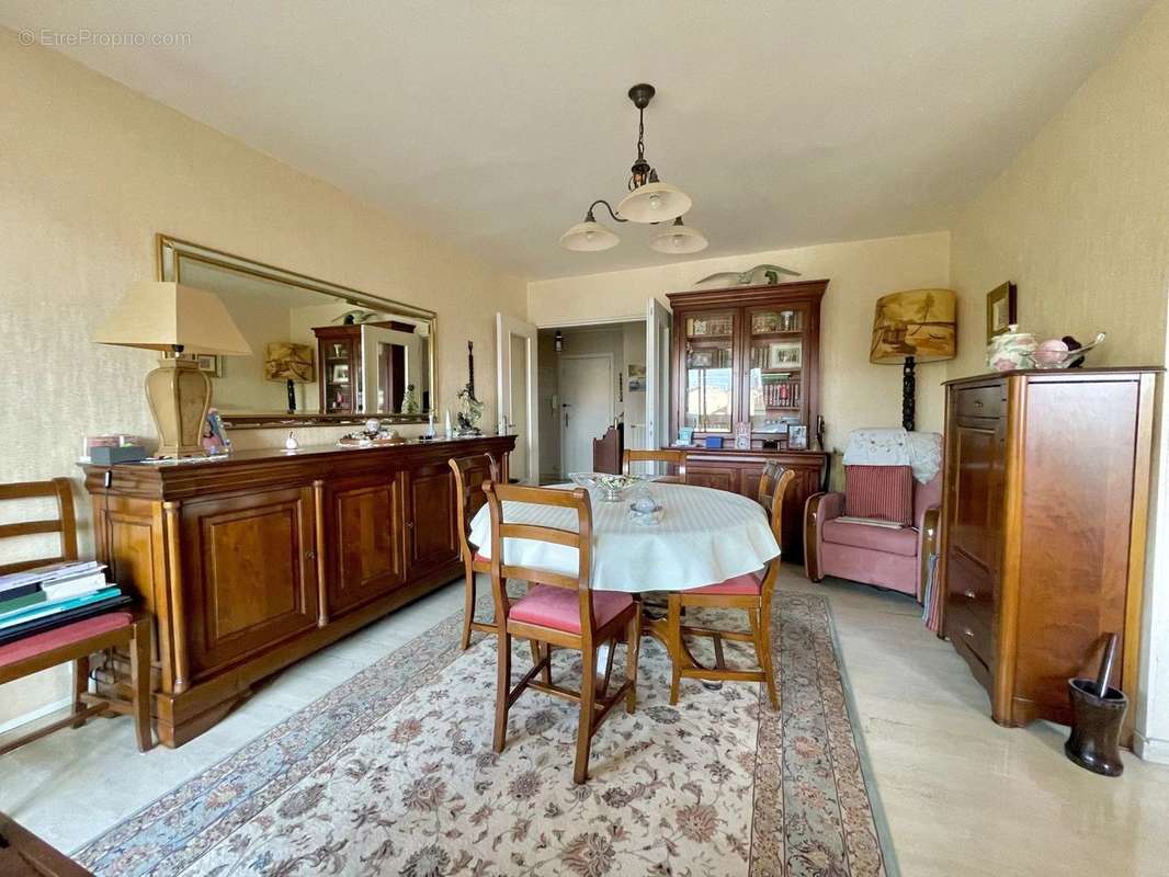 Appartement à BEZIERS