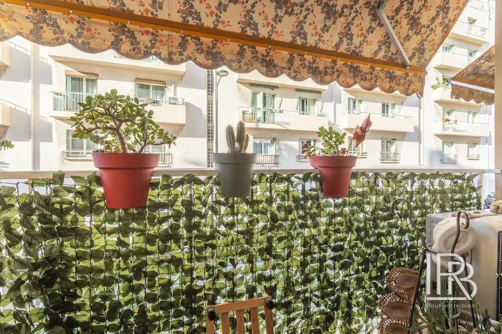 Appartement à MARSEILLE-7E