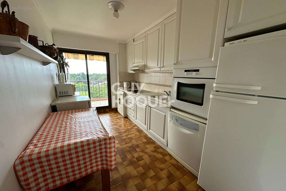 Appartement à MANDELIEU-LA-NAPOULE