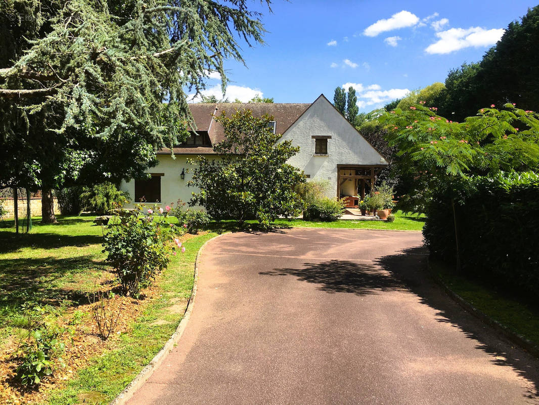 Maison à MILLY-LA-FORET