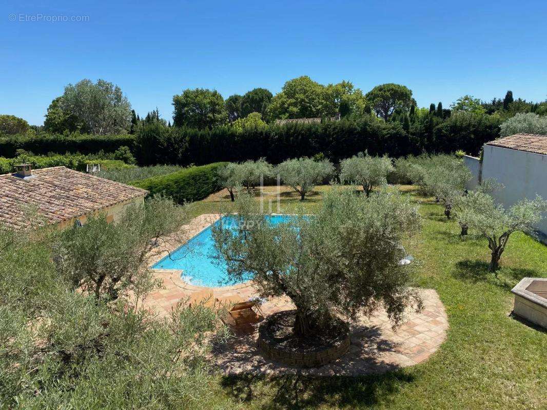 Maison à MAUSSANE-LES-ALPILLES