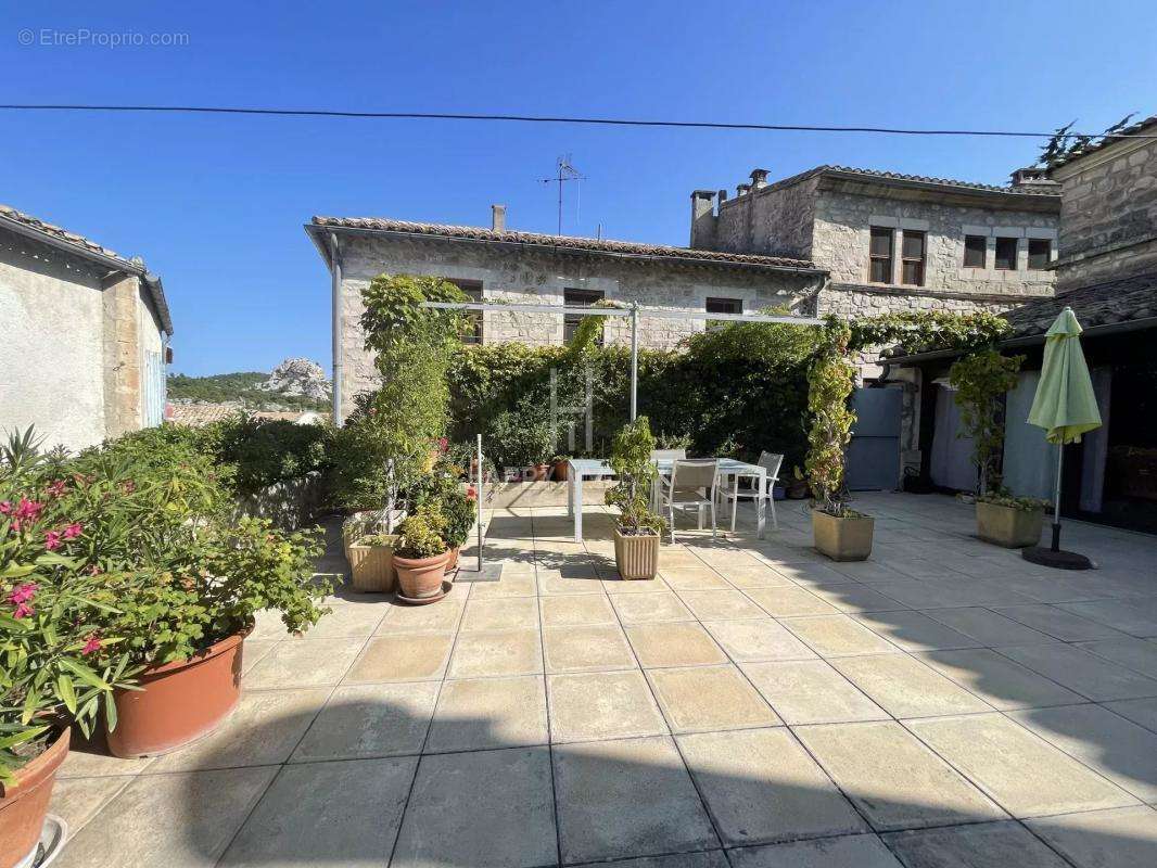 Appartement à LES BAUX-DE-PROVENCE