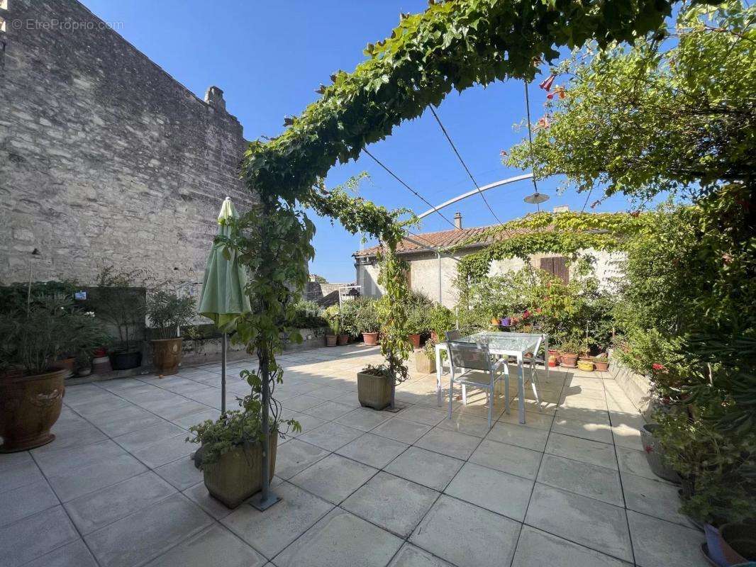 Appartement à LES BAUX-DE-PROVENCE