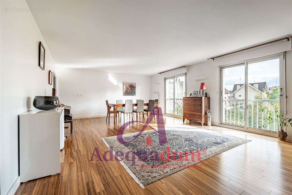 Appartement à BOIS-COLOMBES