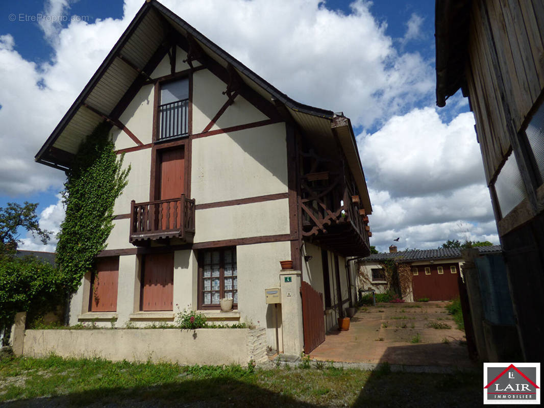 Maison à JAVRON-LES-CHAPELLES