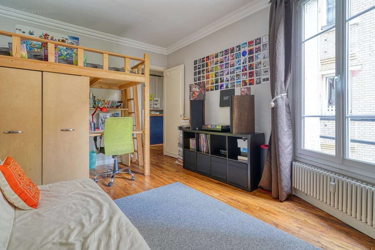 Appartement à LEVALLOIS-PERRET