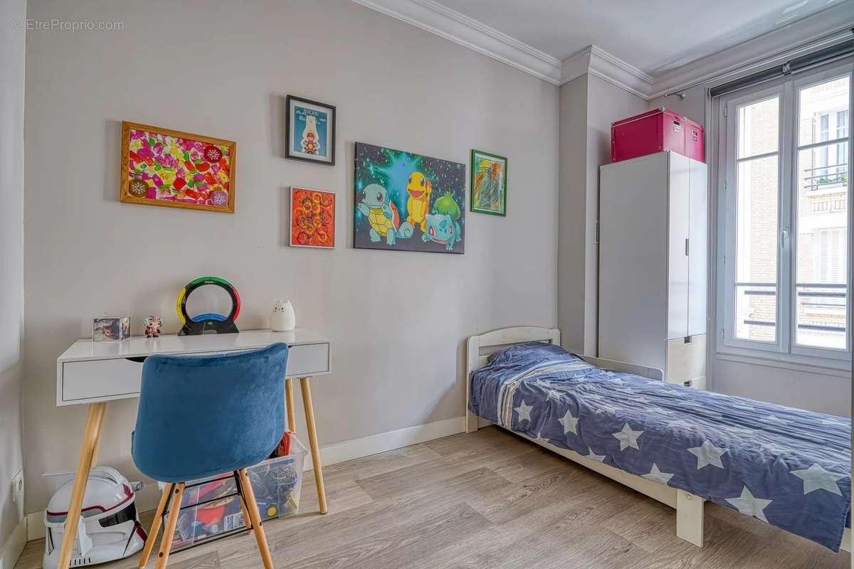 Appartement à LEVALLOIS-PERRET