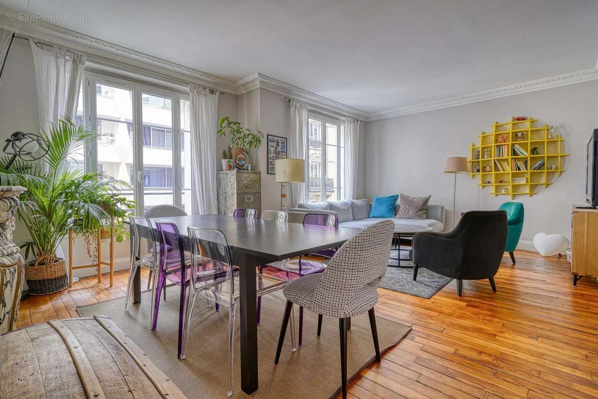 Appartement à LEVALLOIS-PERRET