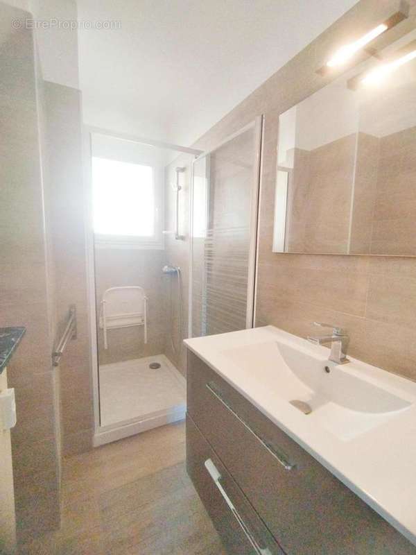   - Appartement à NICE