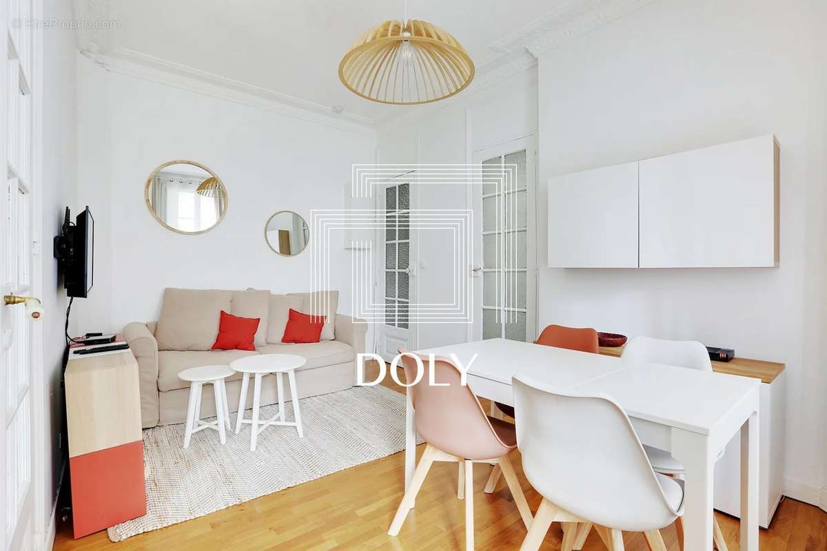 Appartement à PARIS-17E