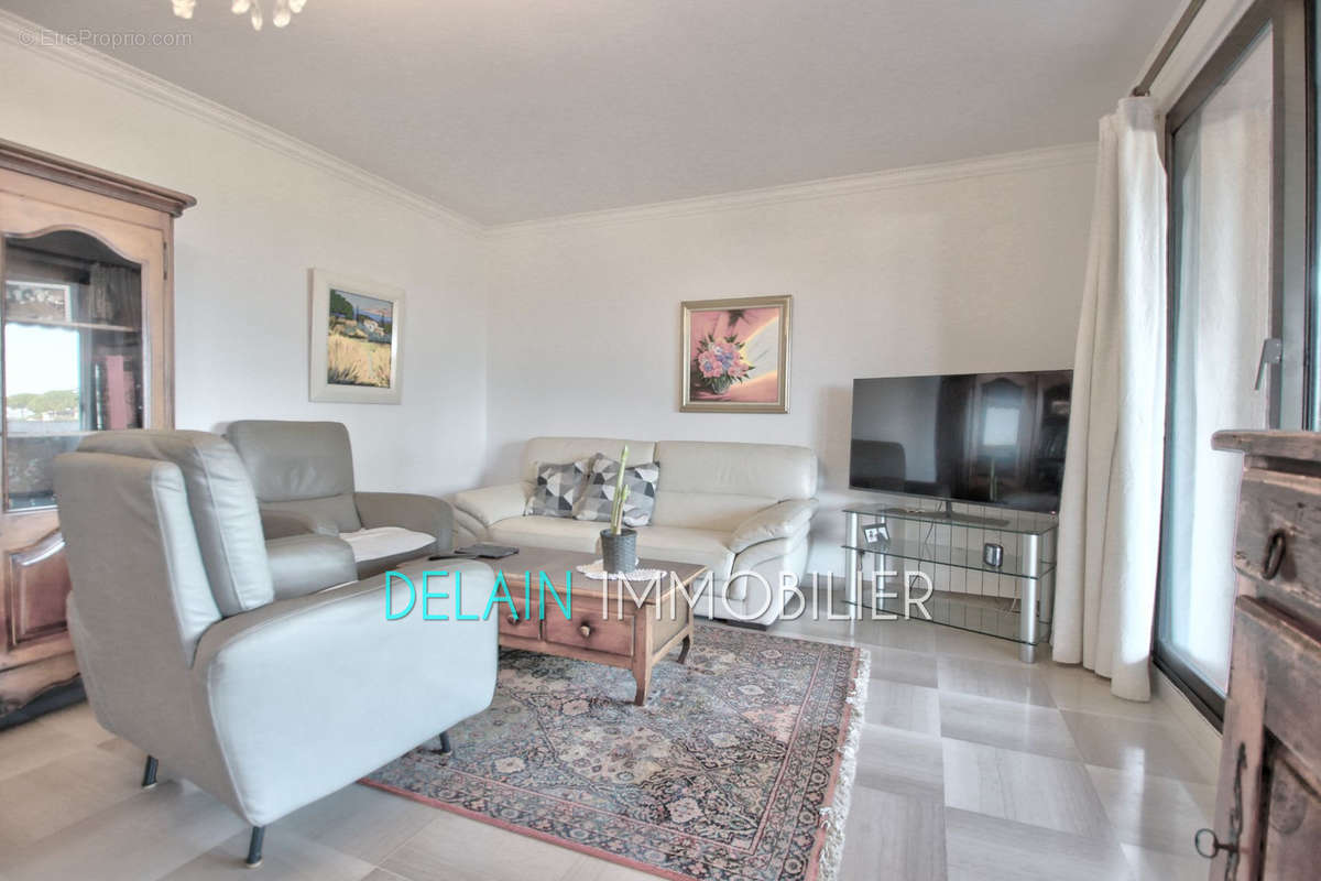 Appartement à VILLENEUVE-LOUBET