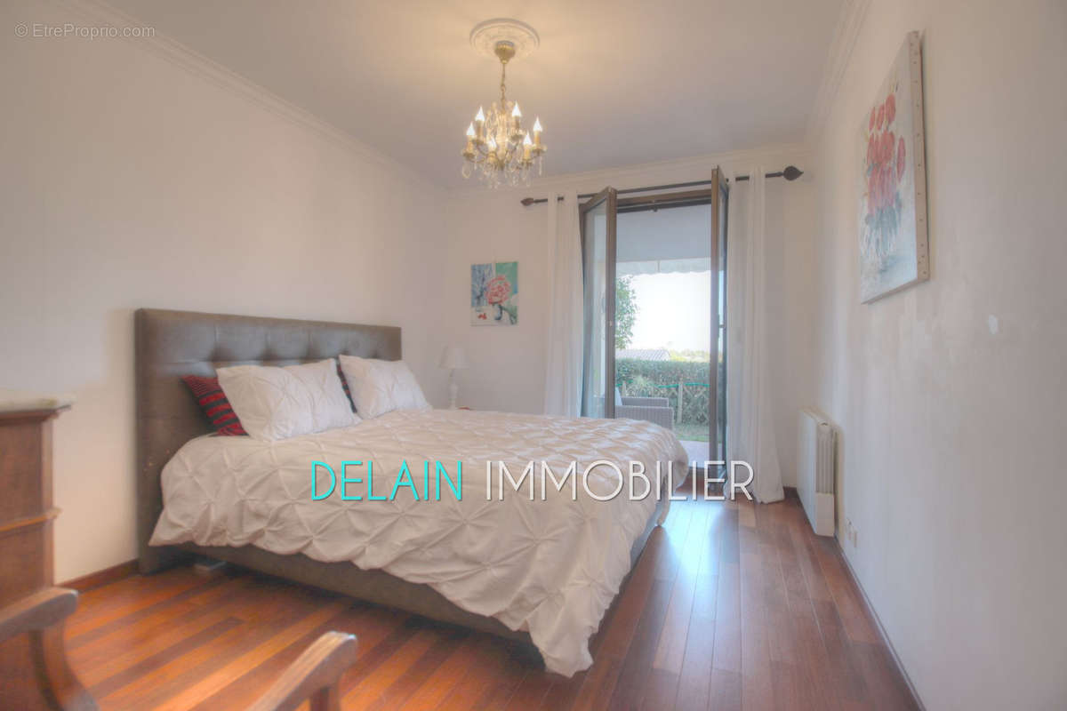 Appartement à VILLENEUVE-LOUBET