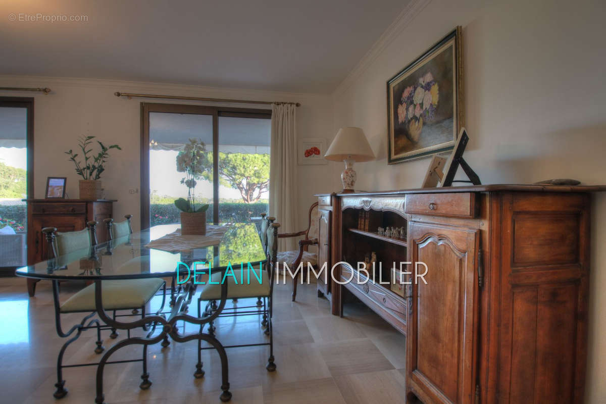 Appartement à VILLENEUVE-LOUBET