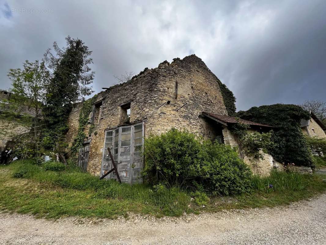 Maison à VEYSSILIEU