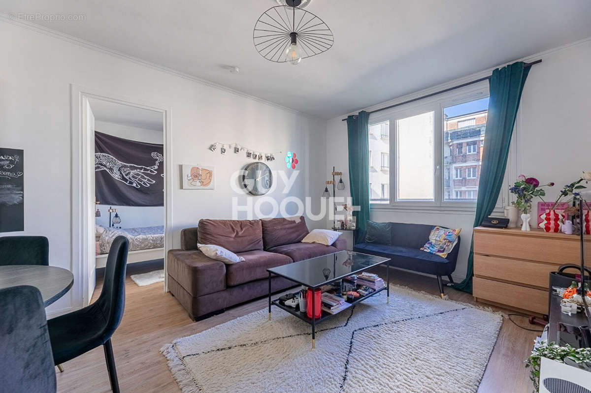 Appartement à PARIS-15E