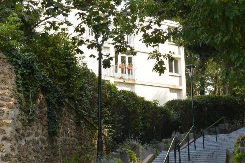 Appartement à LE RAINCY