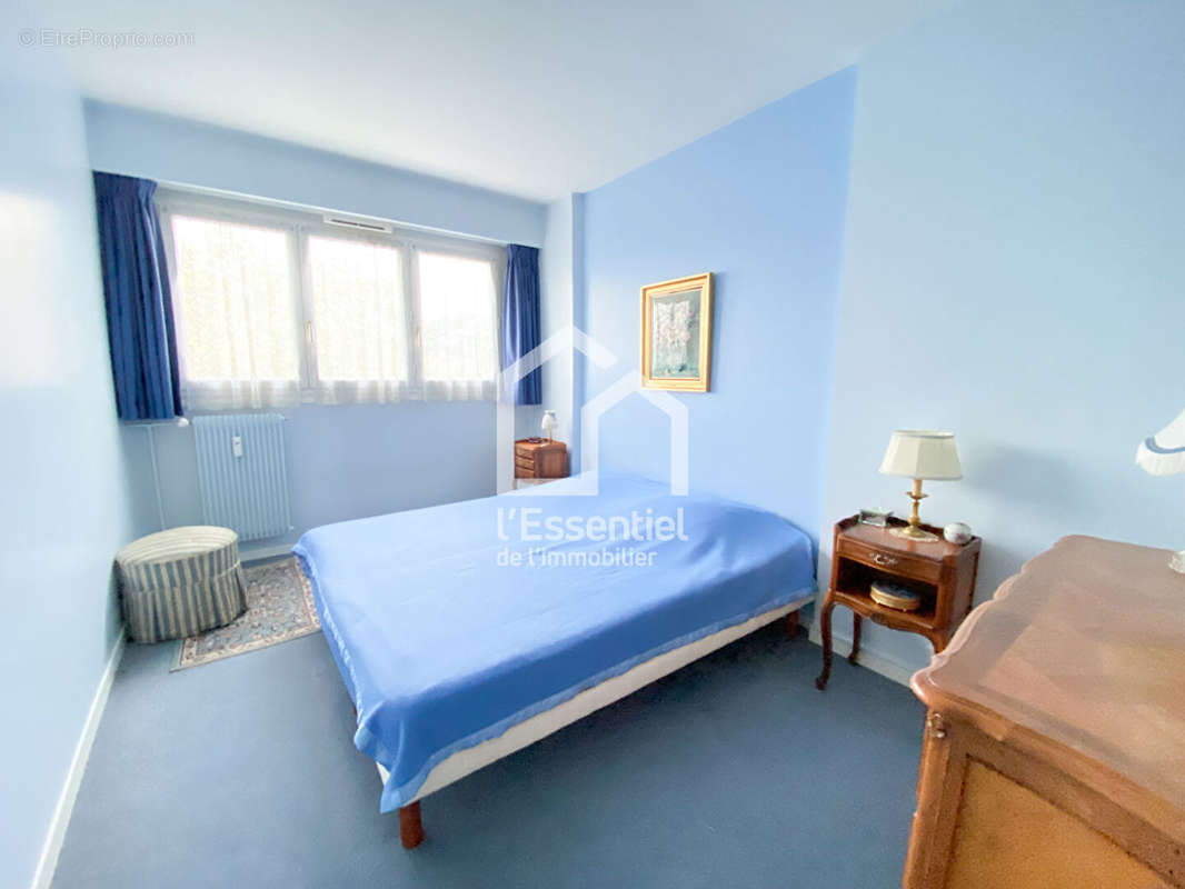 Appartement à VERNEUIL-SUR-SEINE