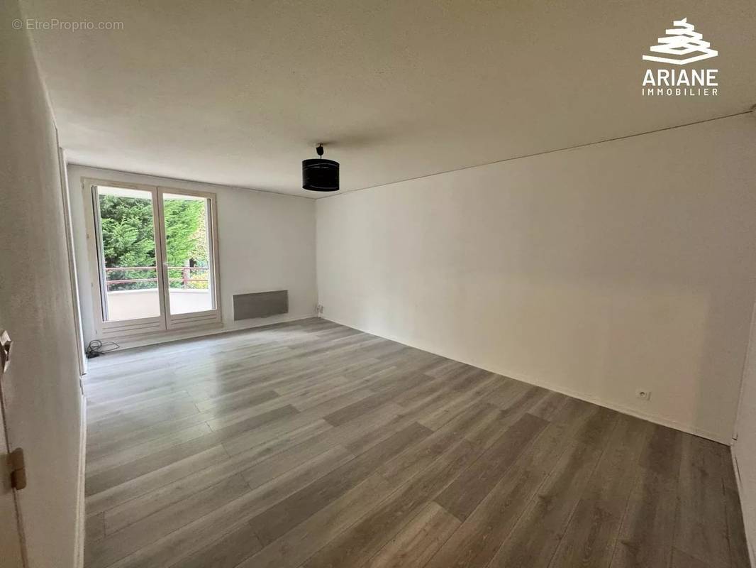 Appartement à SAINTE-FOY-LES-LYON