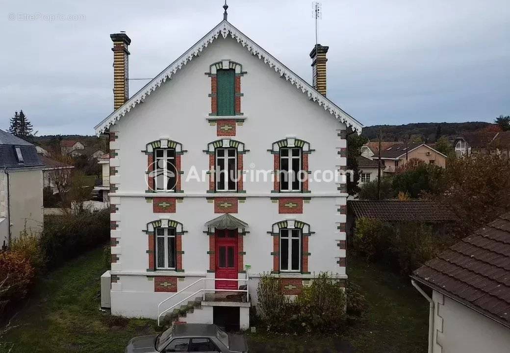 Maison à SAINT-ASTIER