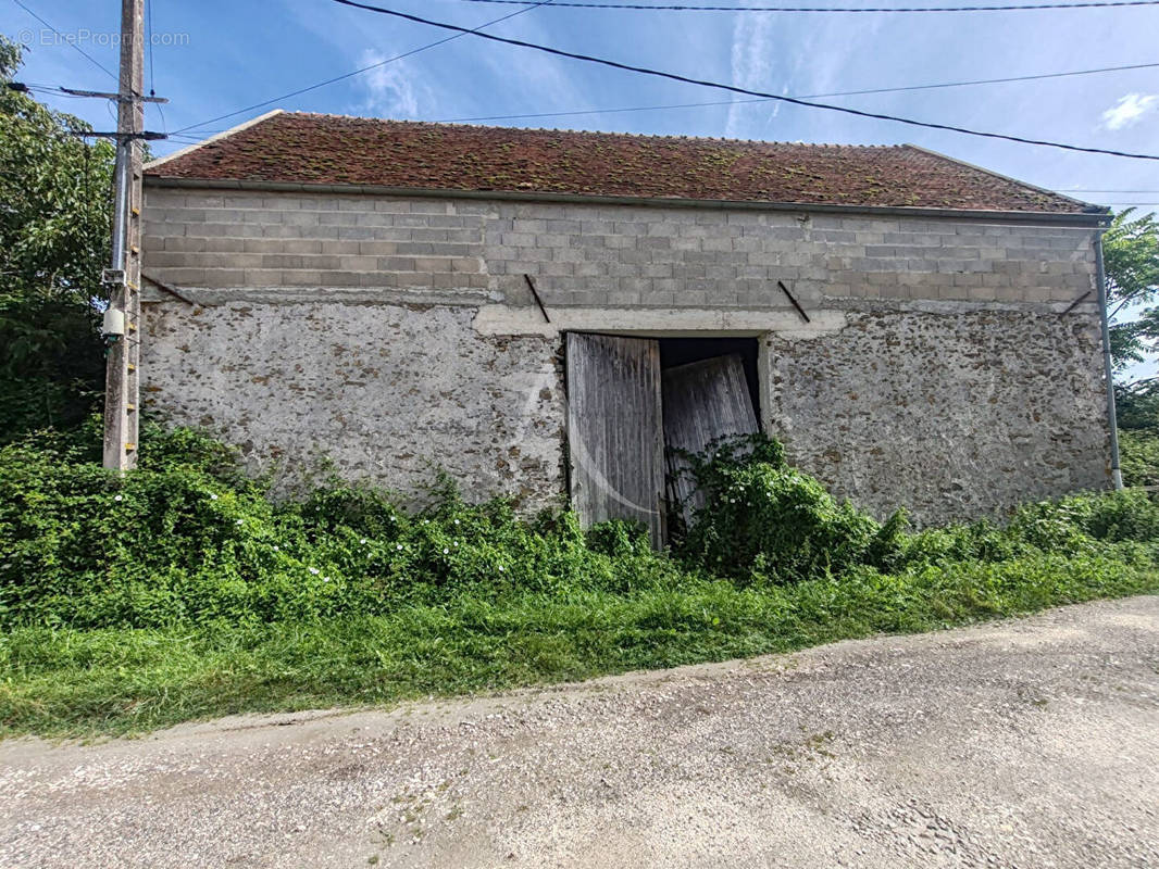 Autre à MAROLLES-EN-BRIE