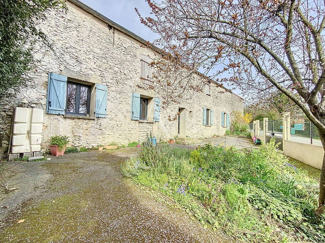 Maison à LA FERTE-GAUCHER