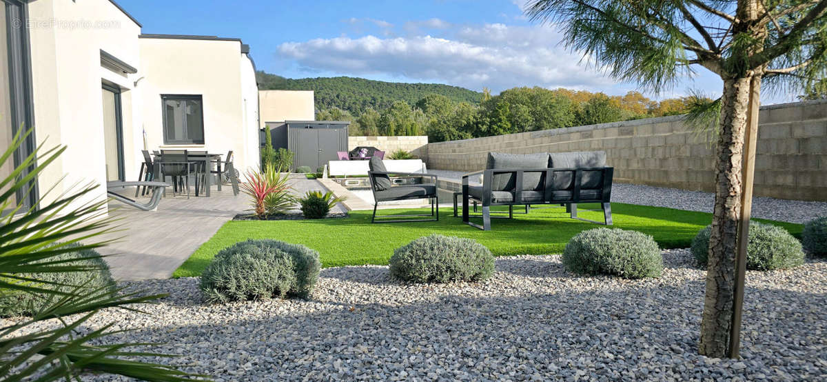 Maison à VAISON-LA-ROMAINE