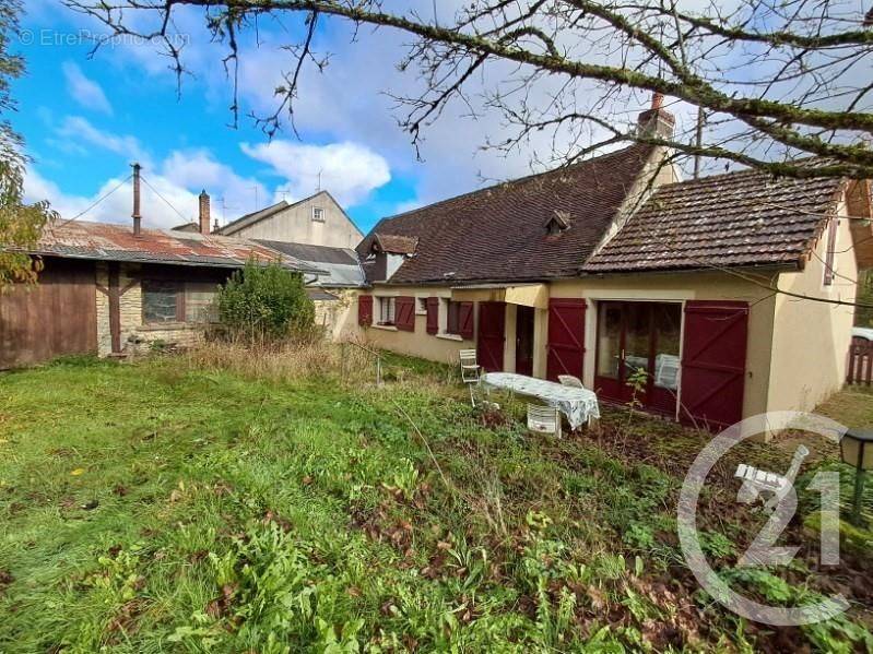 Maison à LA CHAPELLE-SAINT-ANDRE