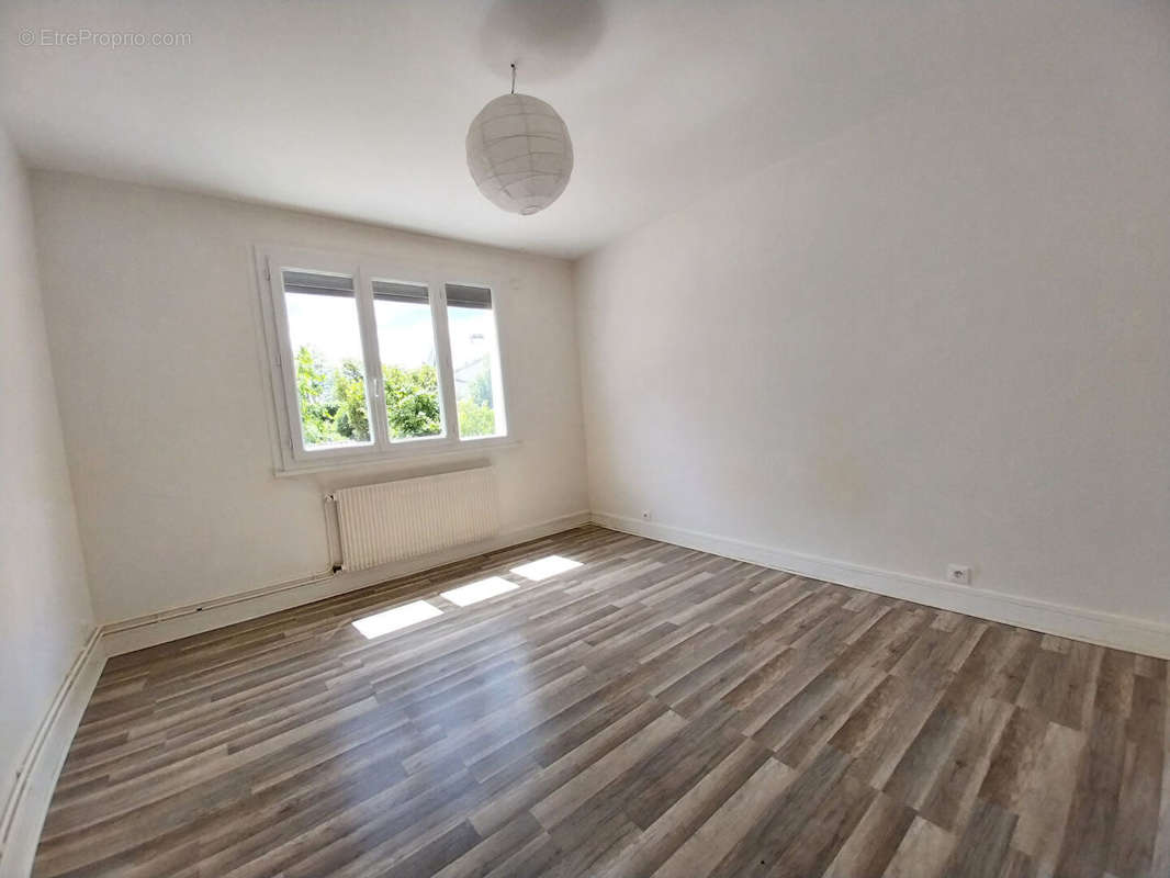 Appartement à NANTERRE