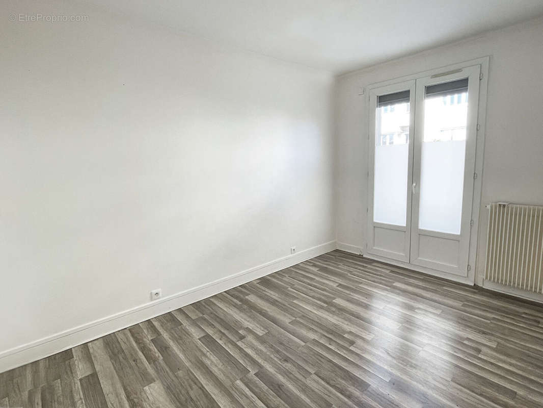 Appartement à NANTERRE