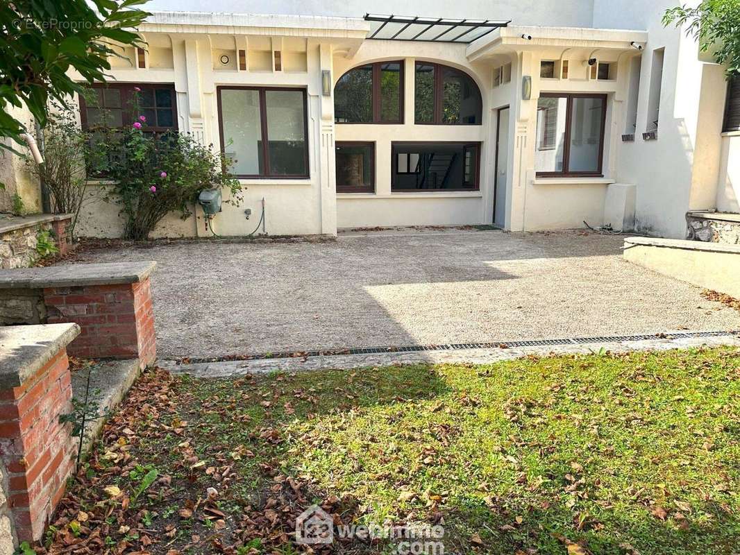 La terrasse exposée Sud-Est. - Appartement à FONTAINEBLEAU