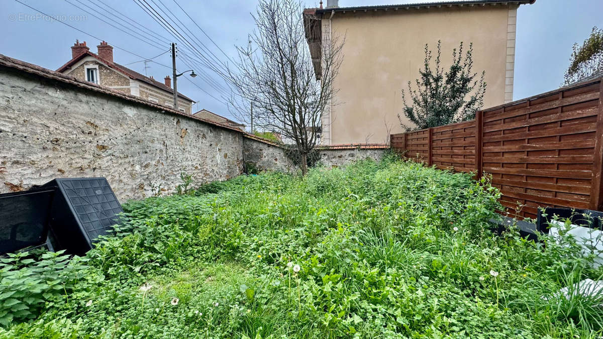 Appartement à CORBEIL-ESSONNES