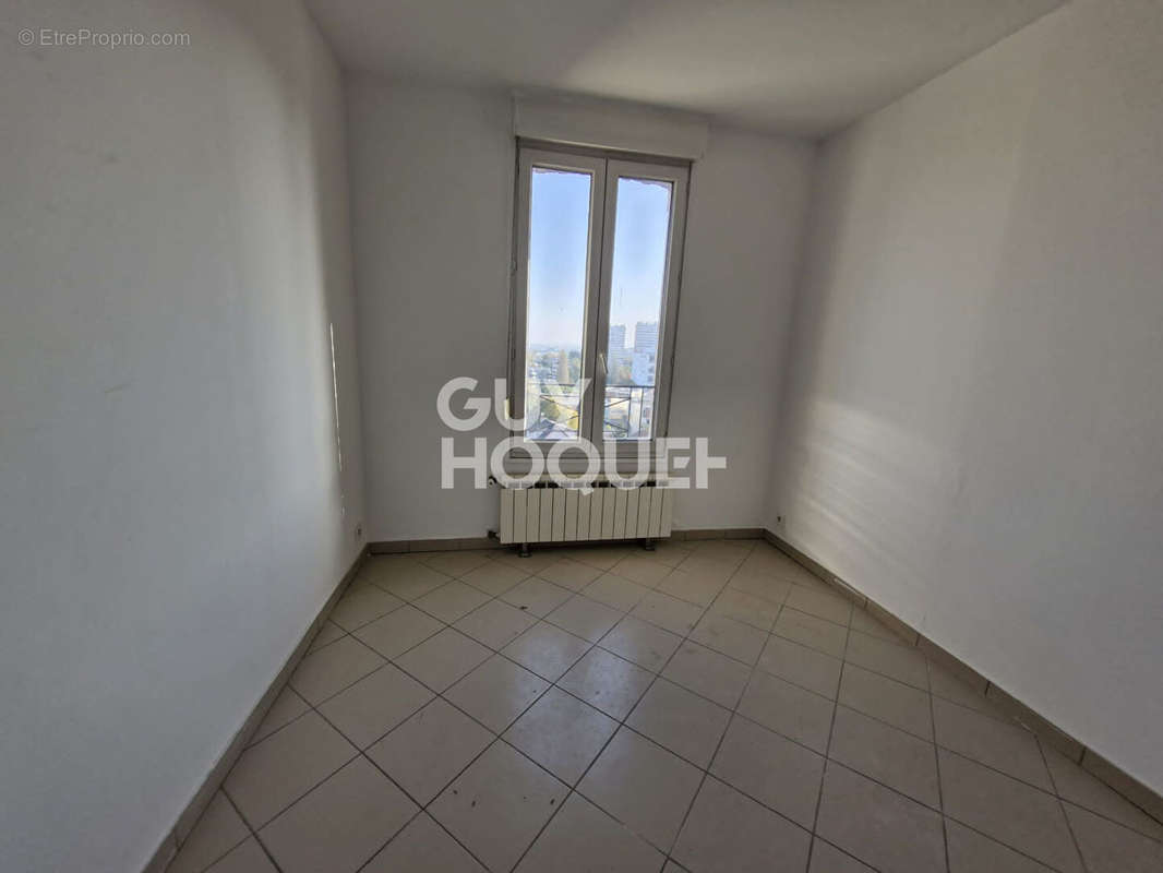 Appartement à FONTENAY-SOUS-BOIS