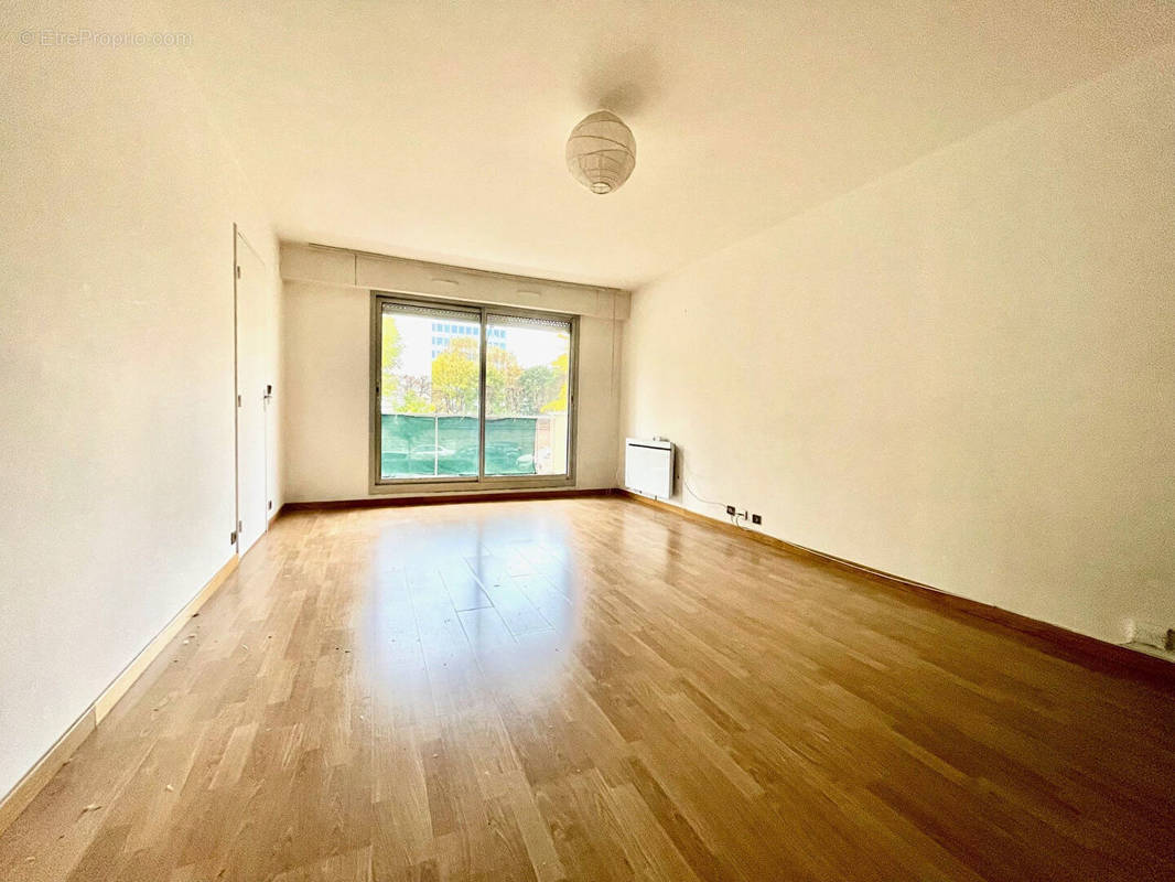 Appartement à LEVALLOIS-PERRET