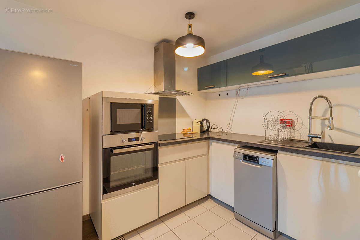 Appartement à MARSEILLE-2E