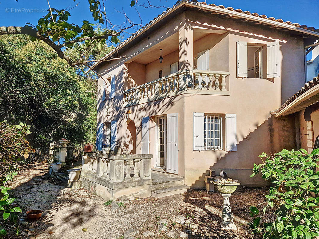 Maison à VILLENEUVE-LES-AVIGNON