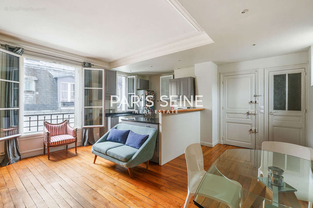 Appartement à PARIS-6E