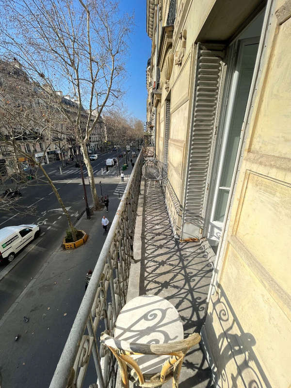 Appartement à PARIS-11E