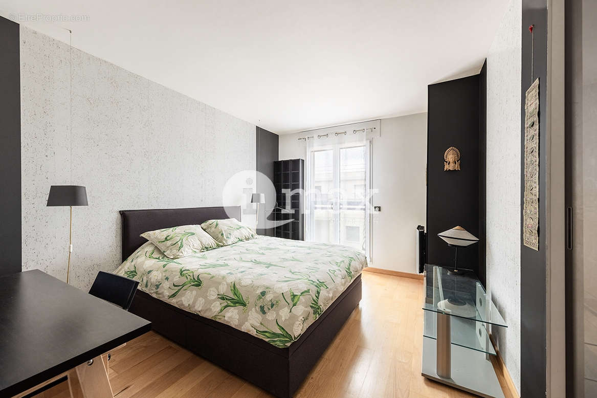 Appartement à LEVALLOIS-PERRET