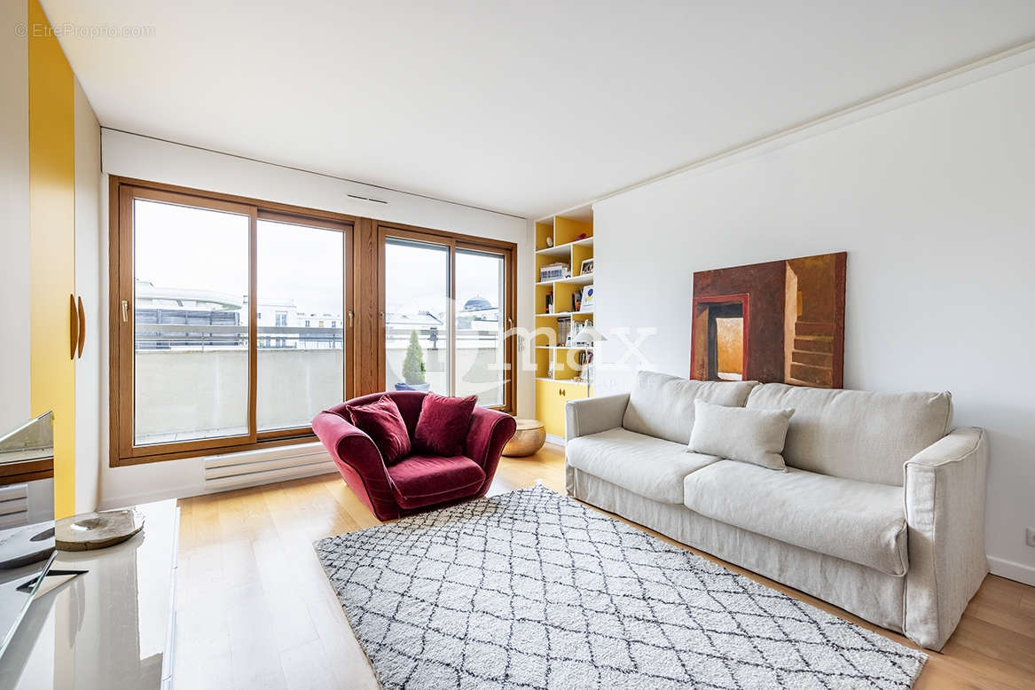 Appartement à LEVALLOIS-PERRET