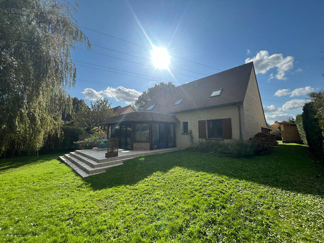 Maison à MONTFORT-L&#039;AMAURY