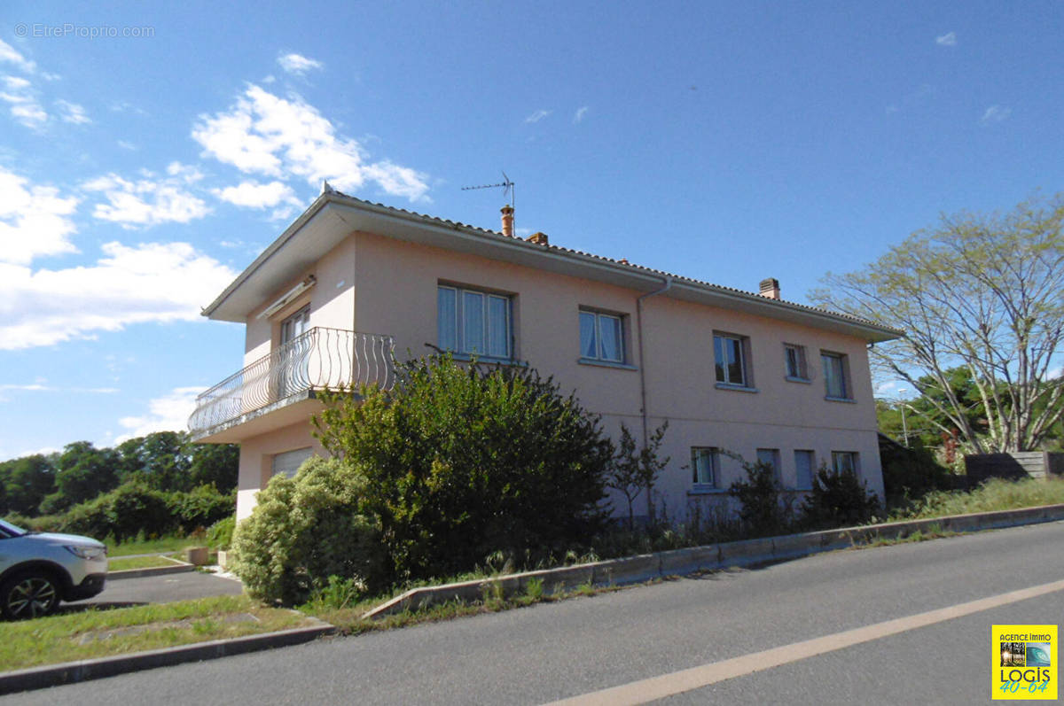 Maison à LABATUT