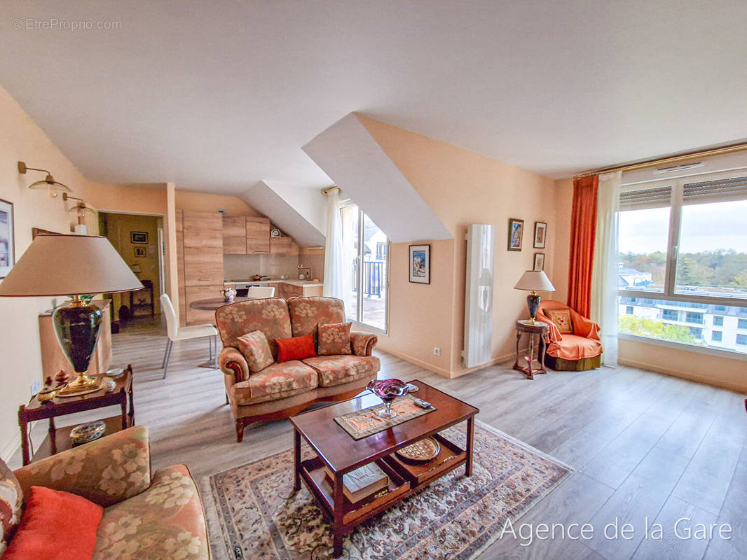 Appartement à MAISONS-LAFFITTE