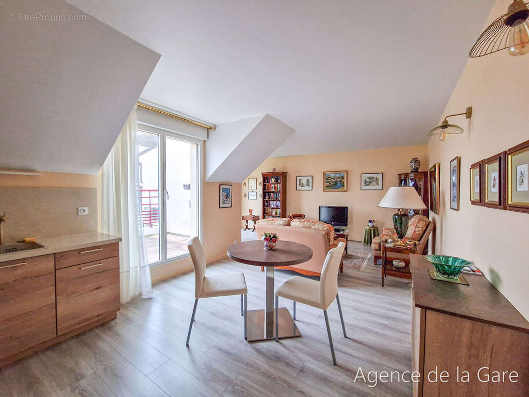 Appartement à MAISONS-LAFFITTE