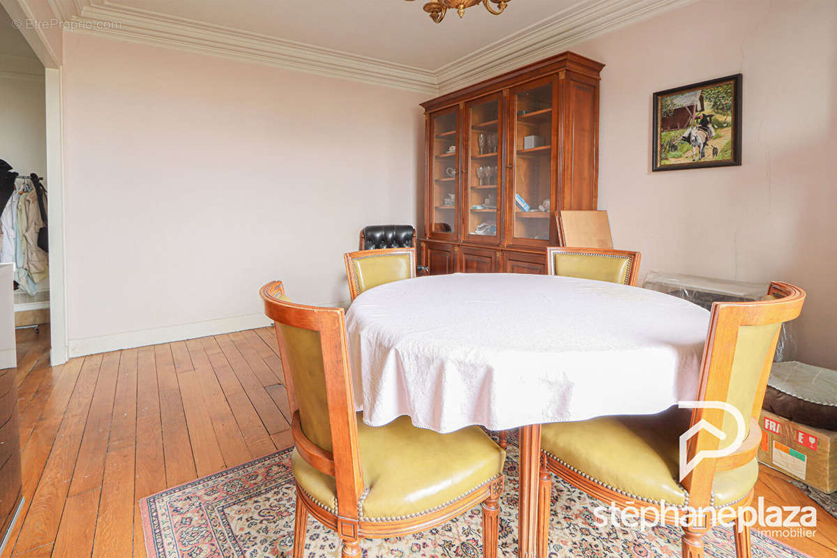 Appartement à MONTROUGE