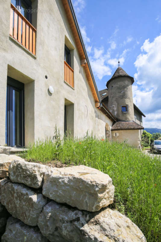 Appartement à SEYNOD