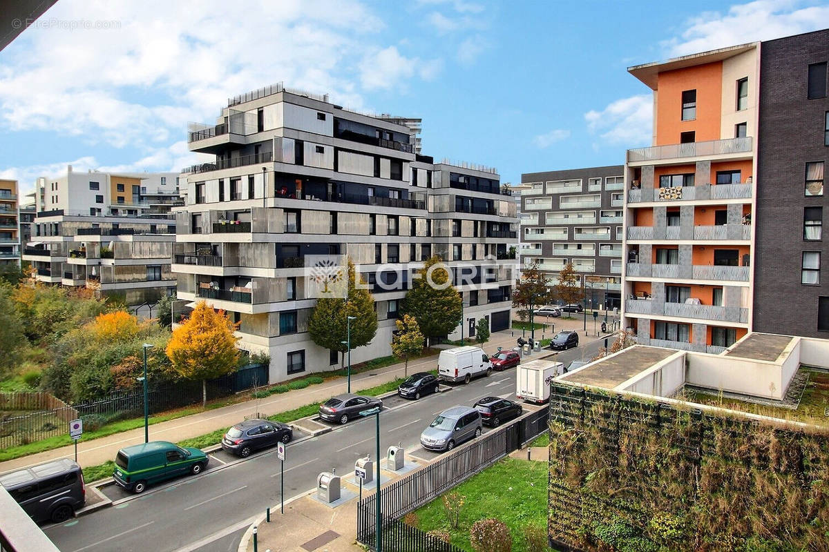 Appartement à GENNEVILLIERS